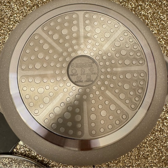 Masterclass Premium Cookware 
CASSEROLE 4.5 QT With Lid, beige new - Picture 7 of 9